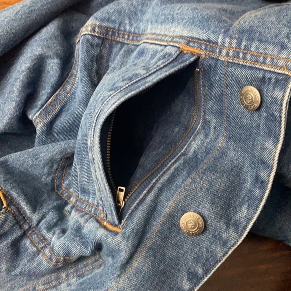 IZOD Denim Authentic Classic 90s Jeans Jacket - Picture 10 of 11